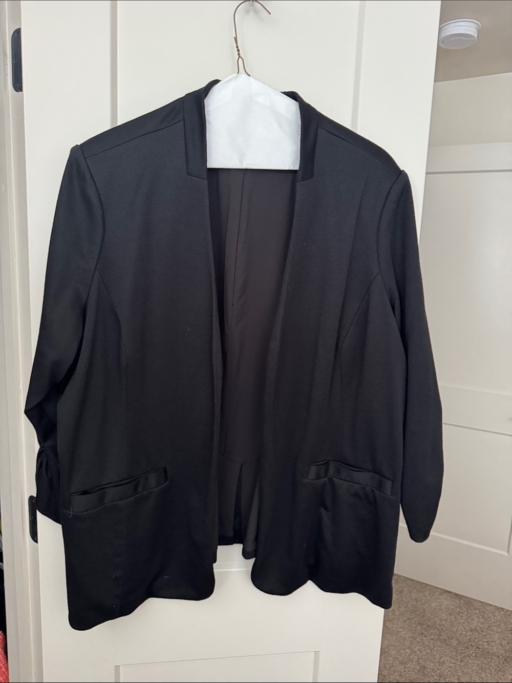 Classic Black Open-Front Women's Blazer
